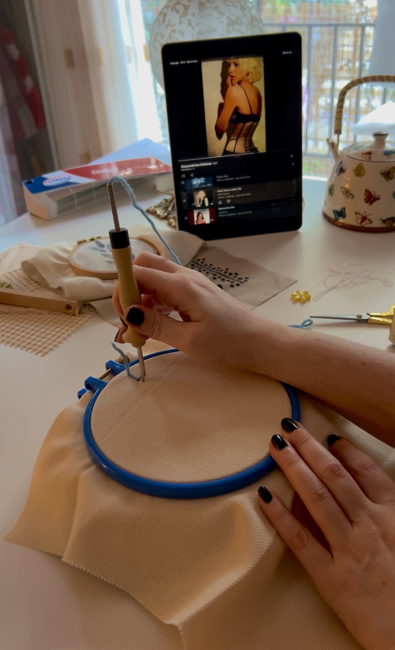 Adjustable ergonomic Lavor Punch Needle - Size 4mm