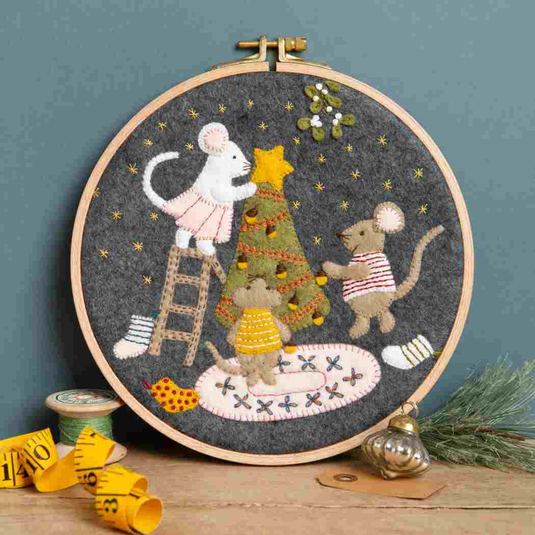 Christmas with the mouse family Felt appliqué Kit
