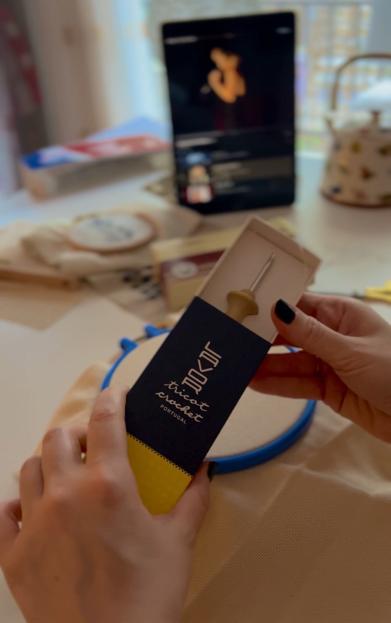 Adjustable ergonomic Lavor Punch Needle - Size 4mm