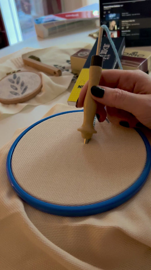 Adjustable ergonomic Lavor Punch Needle - Size 4mm